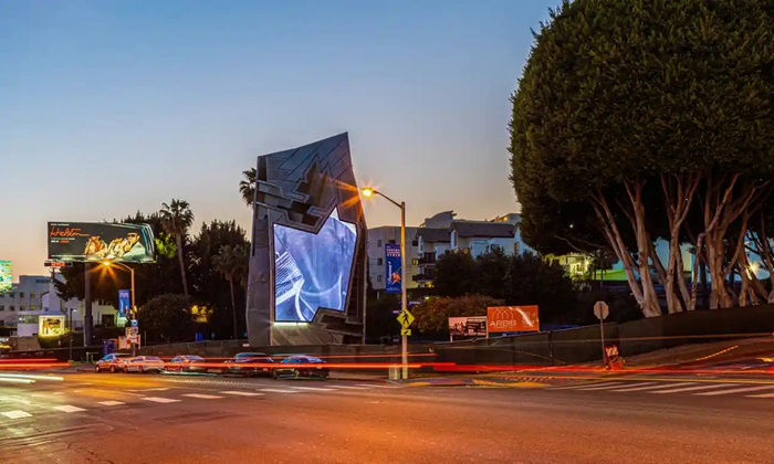 “壮阔日落计划”——广告牌与公共艺术的结合